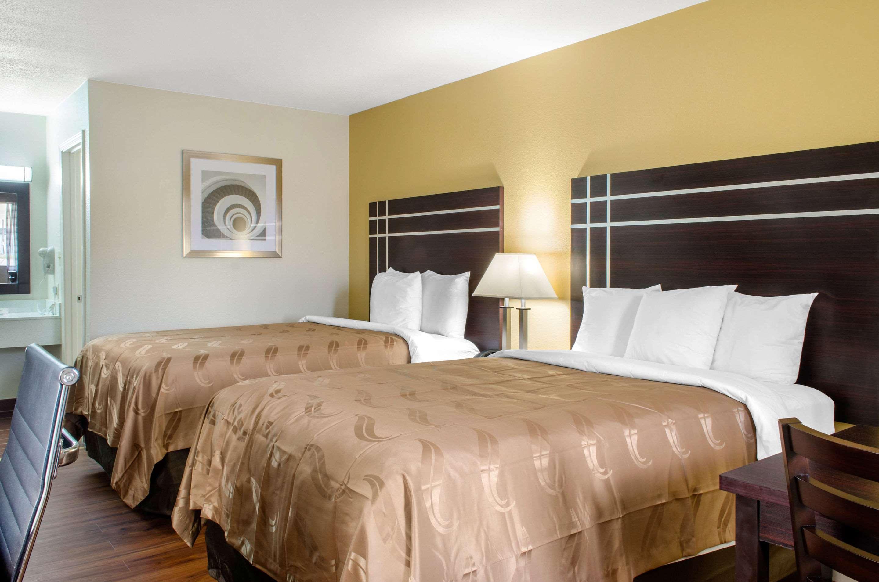 Quality Inn McComb Extérieur photo