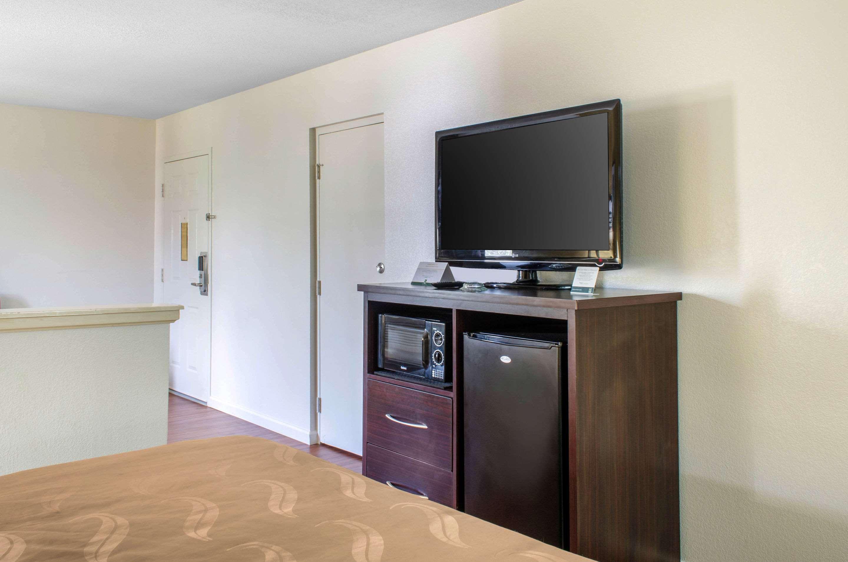 Quality Inn McComb Extérieur photo