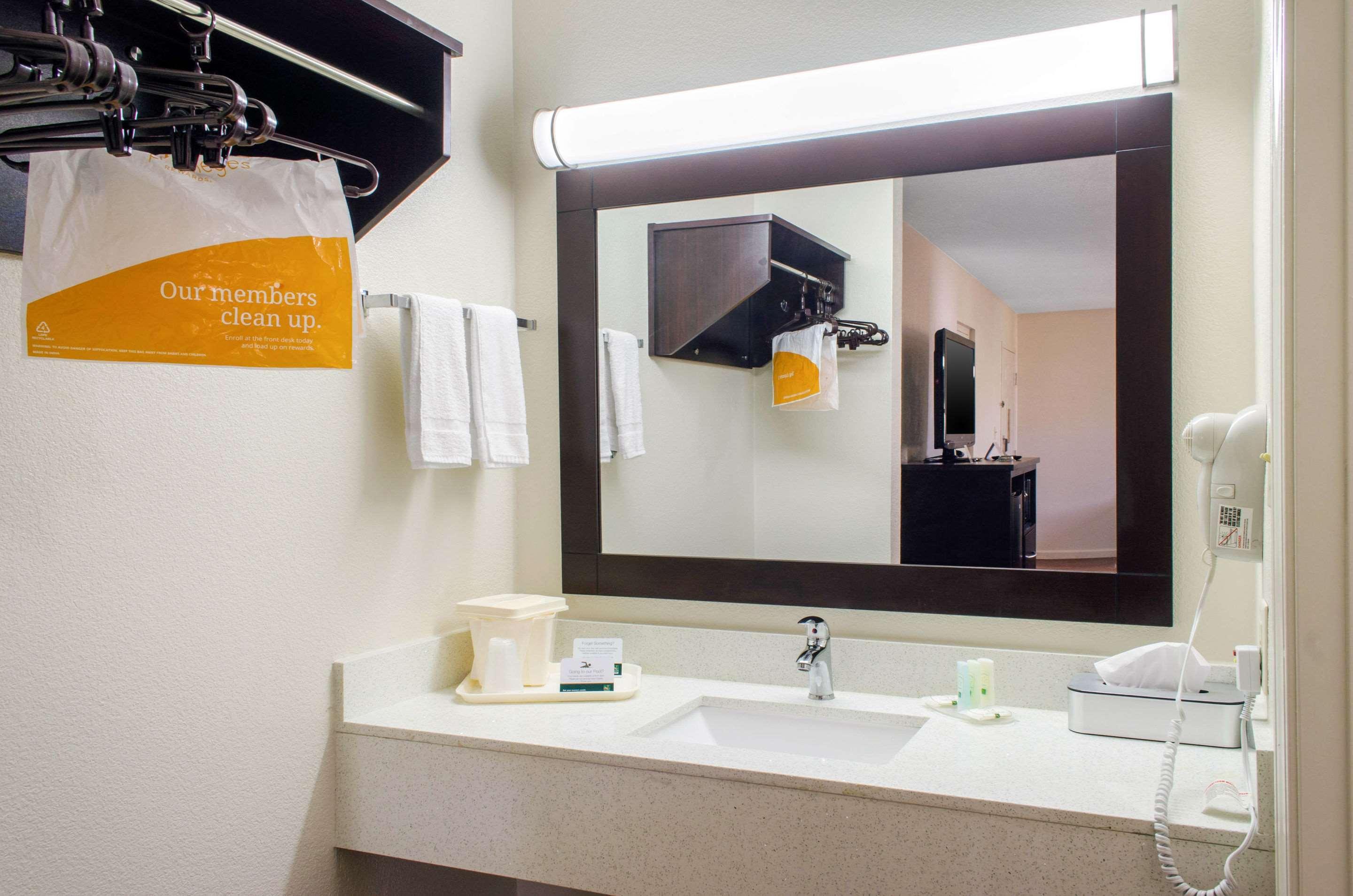 Quality Inn McComb Extérieur photo